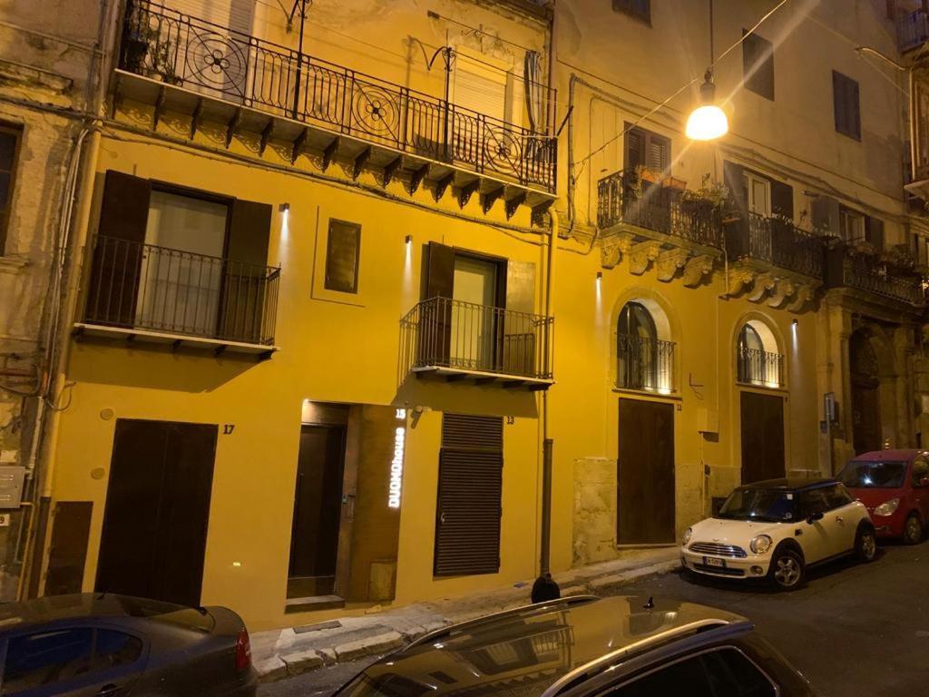 Duomo House Apartment Калтанисета Екстериор снимка